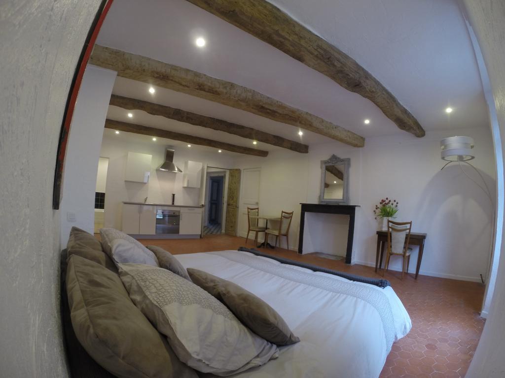 Maison Carles Bnb Ла Кол-сюр-Лу Стая снимка